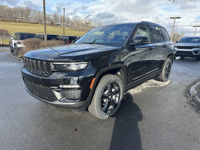 new 2025 Jeep Grand Cherokee car, priced at $55,460