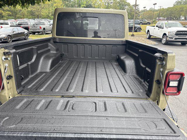 new 2025 Jeep Gladiator car, priced at $51,895