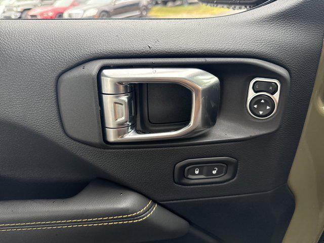 new 2025 Jeep Gladiator car, priced at $51,895