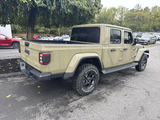 new 2025 Jeep Gladiator car, priced at $51,895