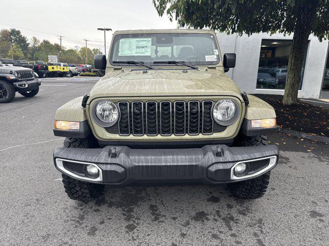 new 2025 Jeep Gladiator car, priced at $51,895