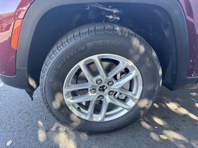 new 2025 Jeep Grand Cherokee car, priced at $40,670