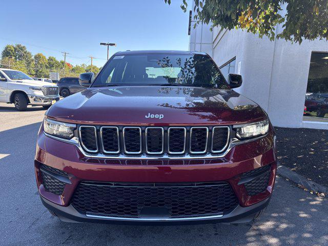 new 2025 Jeep Grand Cherokee car, priced at $40,670