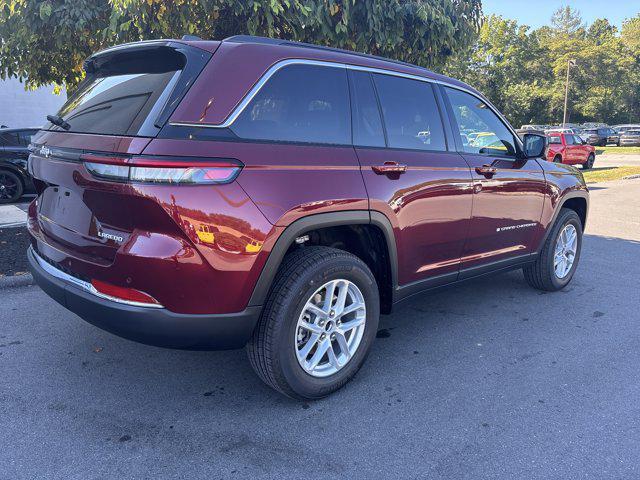 new 2025 Jeep Grand Cherokee car, priced at $40,670