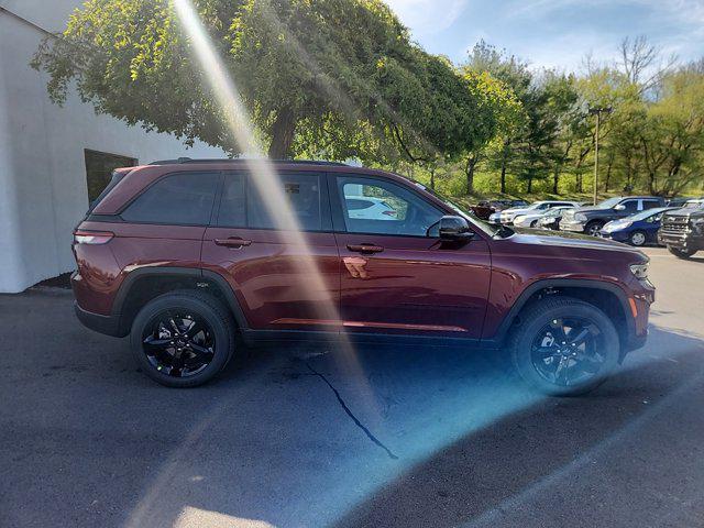 new 2024 Jeep Grand Cherokee car, priced at $42,675