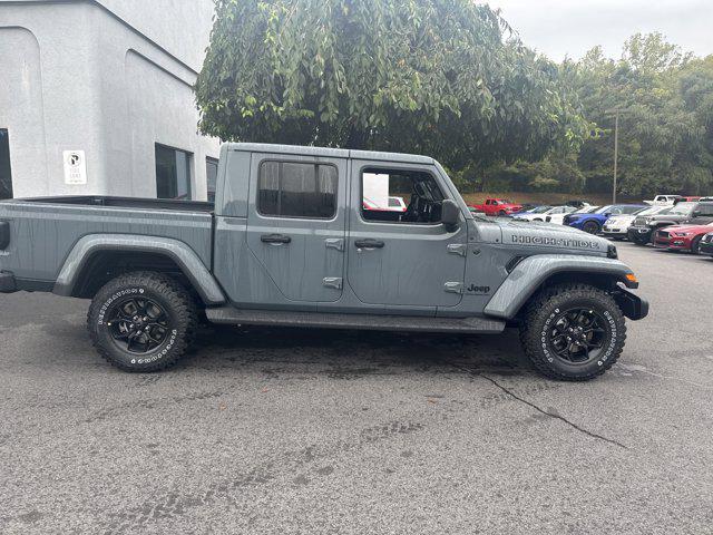 new 2025 Jeep Gladiator car, priced at $47,895