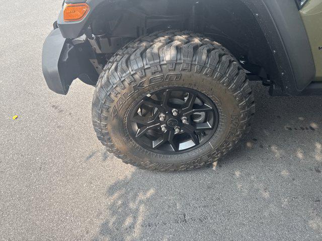 new 2025 Jeep Wrangler car, priced at $53,370