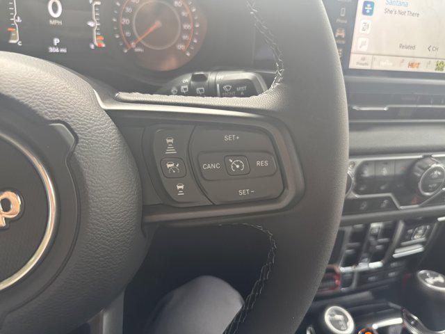 new 2025 Jeep Wrangler car, priced at $53,370