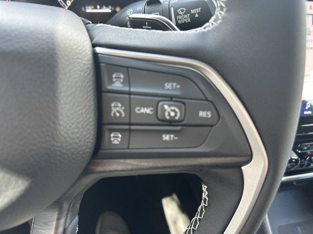 new 2025 Jeep Grand Cherokee car, priced at $51,565