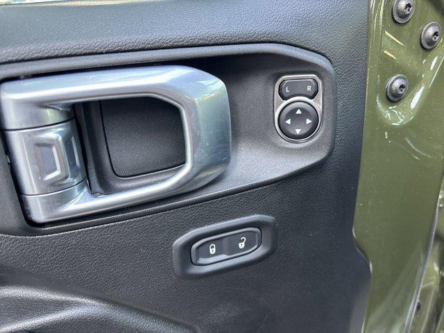 used 2022 Jeep Wrangler Unlimited car, priced at $32,000