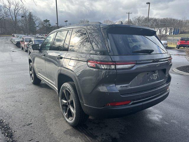 new 2025 Jeep Grand Cherokee car, priced at $52,235