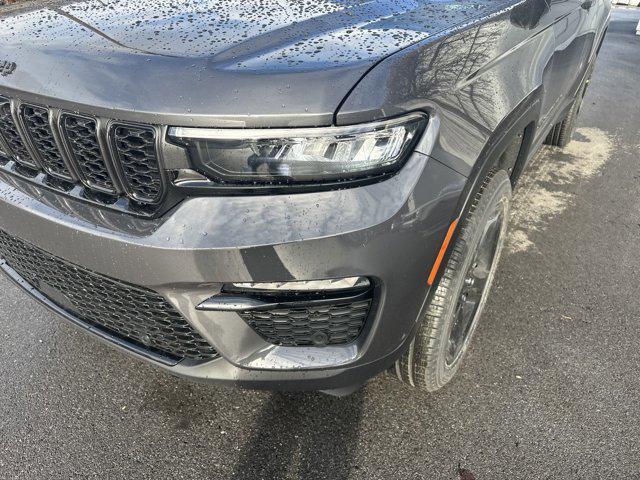 new 2025 Jeep Grand Cherokee car, priced at $52,235