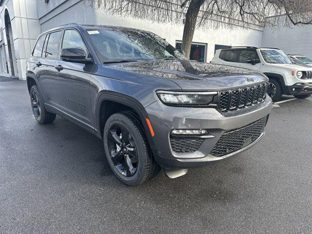 new 2025 Jeep Grand Cherokee car, priced at $52,235