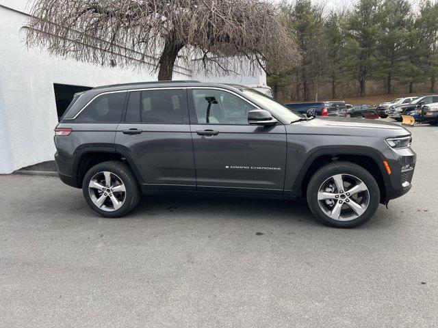 new 2025 Jeep Grand Cherokee car, priced at $48,430