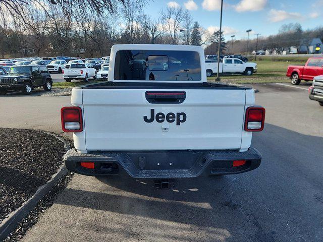 new 2025 Jeep Gladiator car, priced at $41,140