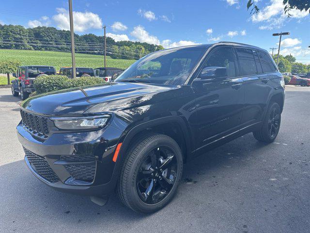 new 2024 Jeep Grand Cherokee car, priced at $42,675