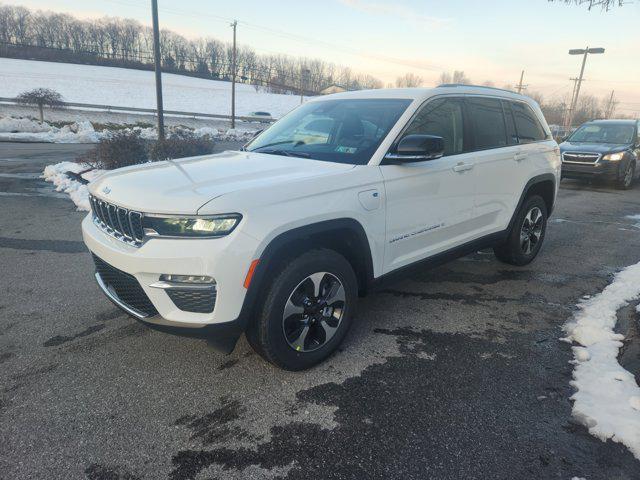 new 2022 Jeep Grand Cherokee 4xe car, priced at $58,488