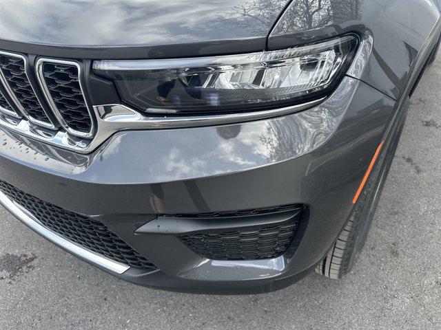 new 2025 Jeep Grand Cherokee car, priced at $42,165
