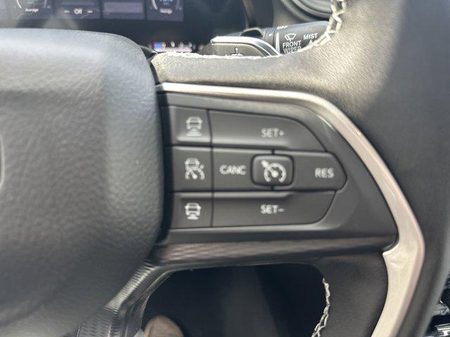 new 2025 Jeep Grand Cherokee car, priced at $42,165