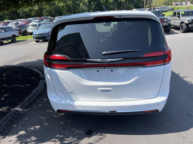 new 2024 Chrysler Pacifica car, priced at $38,195