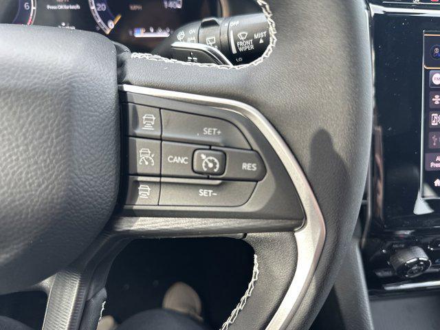 new 2025 Jeep Grand Cherokee car, priced at $45,375
