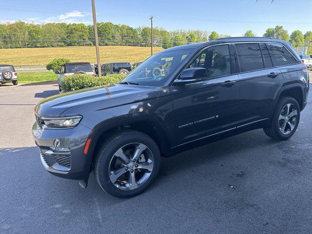 new 2024 Jeep Grand Cherokee car, priced at $46,935