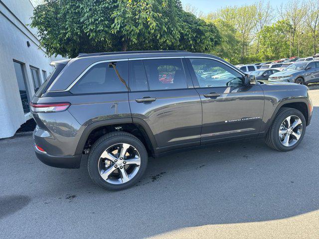 new 2024 Jeep Grand Cherokee car, priced at $46,935