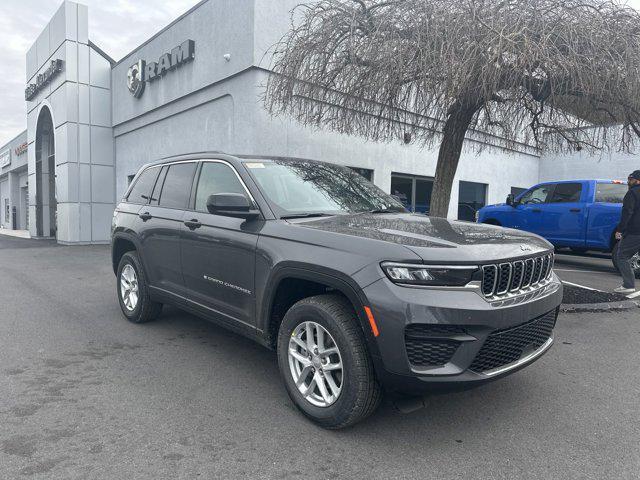 new 2025 Jeep Grand Cherokee car, priced at $40,465