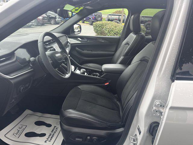 used 2023 Jeep Grand Cherokee car, priced at $34,000