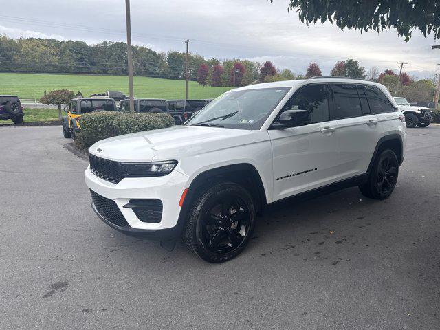 used 2023 Jeep Grand Cherokee car, priced at $34,000