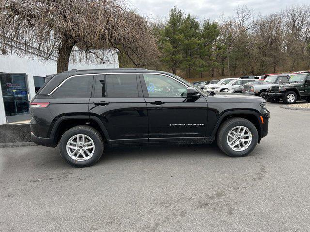 new 2025 Jeep Grand Cherokee car, priced at $40,465