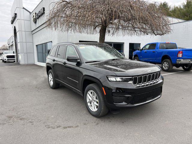 new 2025 Jeep Grand Cherokee car, priced at $40,465