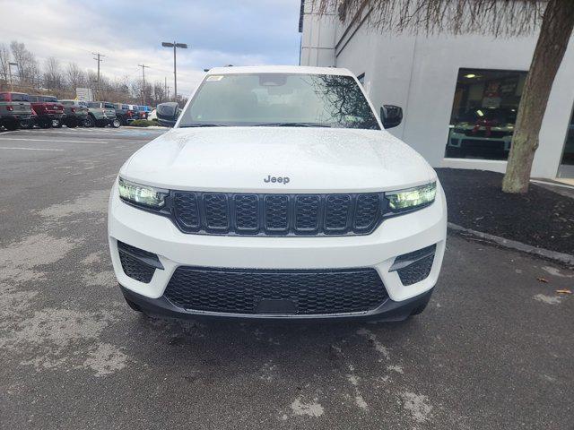 new 2025 Jeep Grand Cherokee car, priced at $43,080