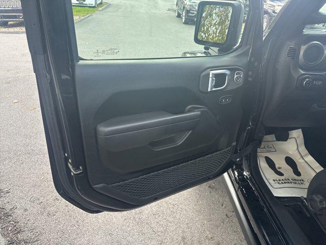 used 2022 Jeep Gladiator car