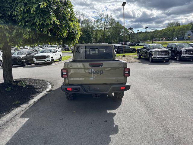 new 2025 Jeep Gladiator car, priced at $48,130