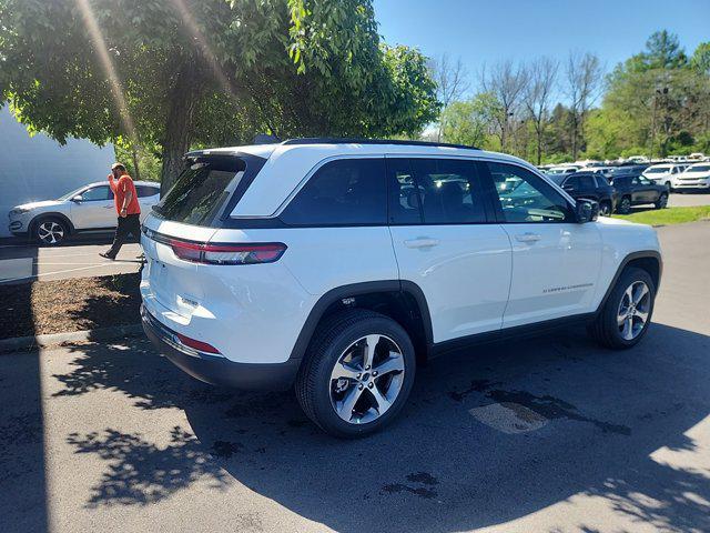 new 2024 Jeep Grand Cherokee car, priced at $46,340