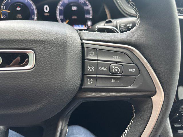 new 2025 Jeep Grand Cherokee car, priced at $48,175