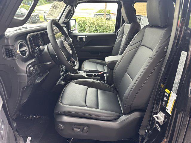 new 2025 Jeep Gladiator car, priced at $47,630