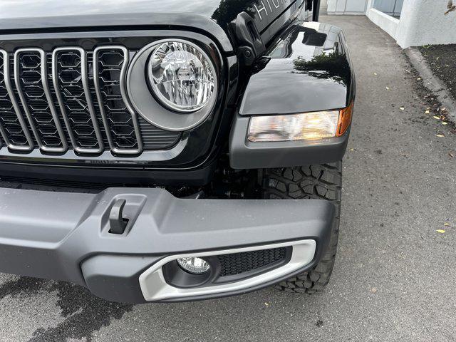 new 2025 Jeep Gladiator car, priced at $47,630