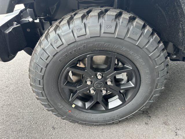 new 2025 Jeep Gladiator car, priced at $47,630