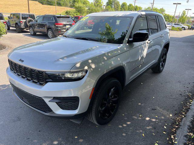 used 2022 Jeep Grand Cherokee car, priced at $37,788