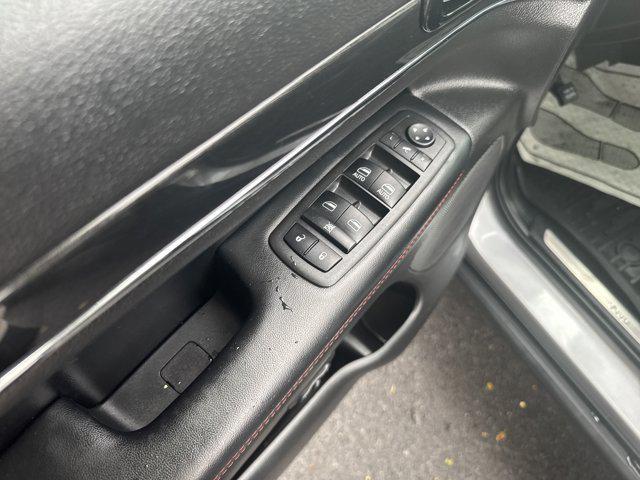 used 2021 Jeep Grand Cherokee car, priced at $32,500