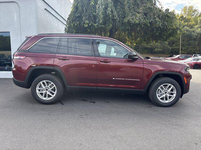 new 2025 Jeep Grand Cherokee car, priced at $40,170
