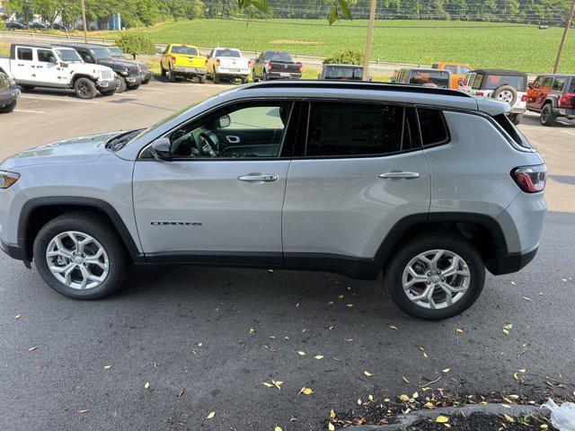 new 2024 Jeep Compass car, priced at $30,535