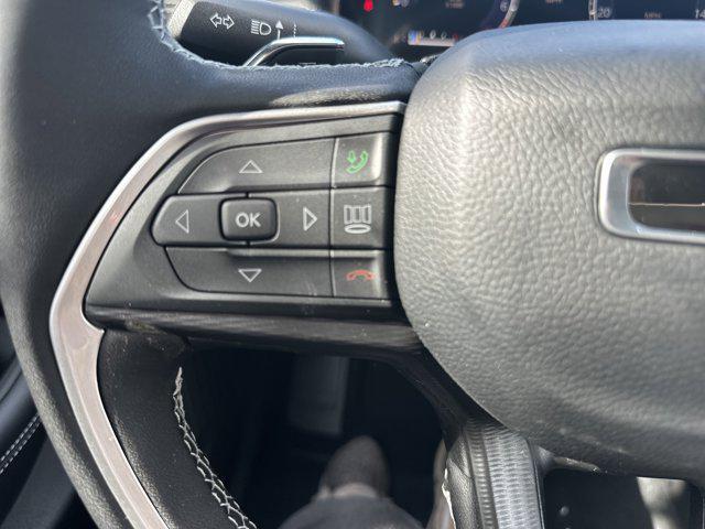 new 2025 Jeep Grand Cherokee car, priced at $41,570