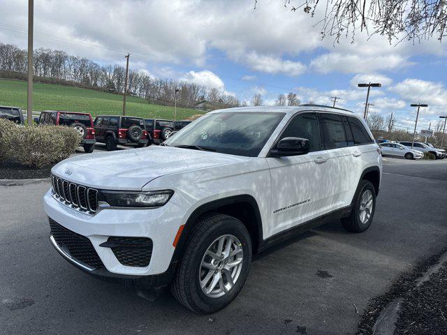 new 2025 Jeep Grand Cherokee car, priced at $41,570
