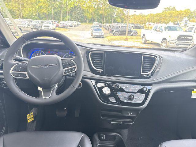 new 2026 Chrysler Pacifica car, priced at $46,415