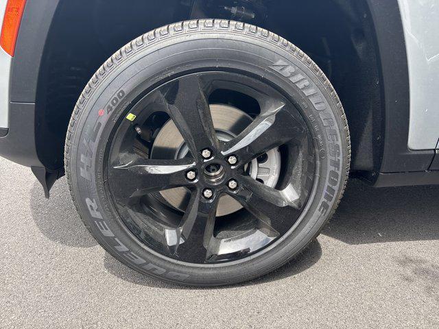 new 2025 Jeep Grand Cherokee L car, priced at $47,370