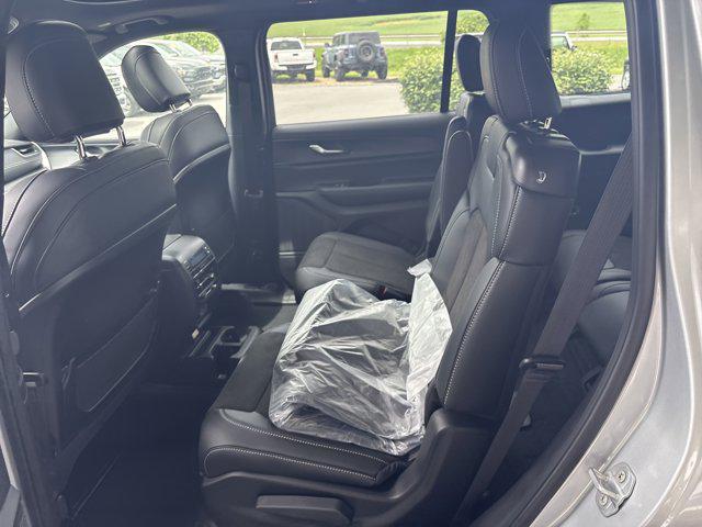 new 2025 Jeep Grand Cherokee L car, priced at $47,370