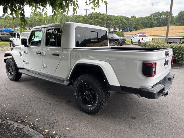 new 2025 Jeep Gladiator car, priced at $47,035